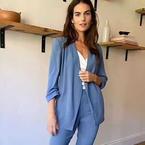 NWT Aritzia Babaton Power Hip Blazer Size 6 Flagstone Blue Bleu Dalle